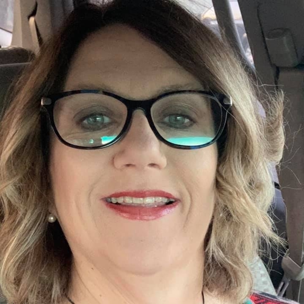 Meet your Posher, Donita